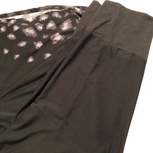 Lularoe maxi skirt with print at bottom
